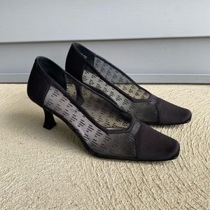 Karen Scott black mesh heels